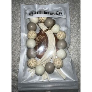 Mama Keychain Bracelet ~ Wrist Key Holder‎ ~ Nice Gift~ New